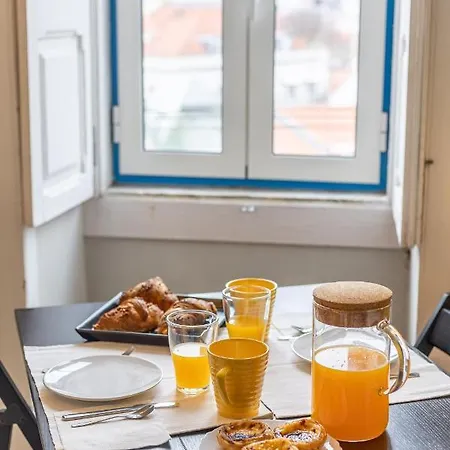 Bright Tailor Made By The Castle *